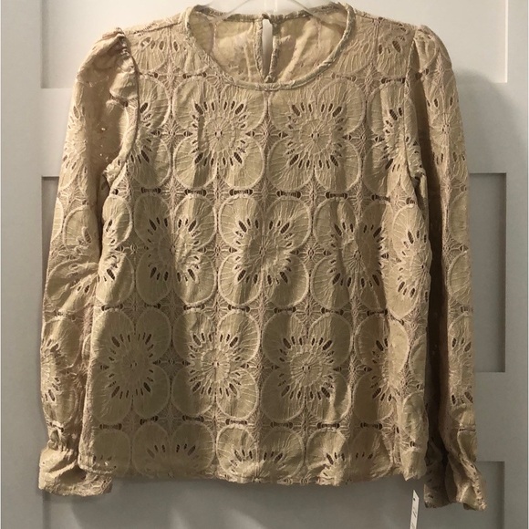 NEW CUPSHE Eyelet Top Womens M Shirt Dressy Embroidered Crochet blouse NWT Beige - Picture 13 of 14